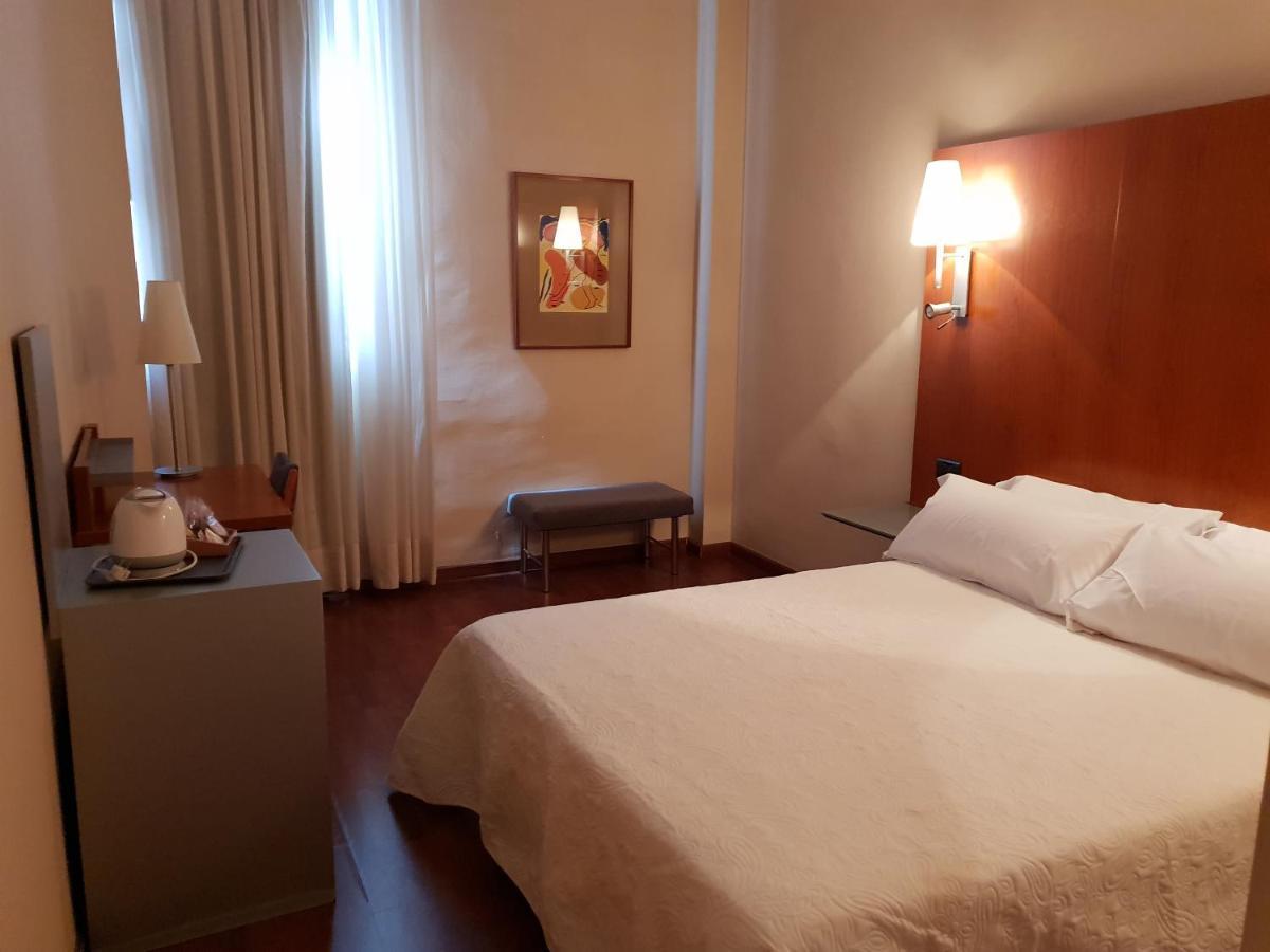 Sant Bonifaci Petrer Hotel Elda Bagian luar foto